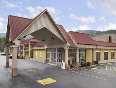 Super 8 By Wyndham Caryville Tn Buitenkant foto